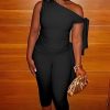 Two Piece Sets for Women Sleeveless Off the Shoulder Tops High Waist Bodycon Capri Pants Summer Outfits Clubwear